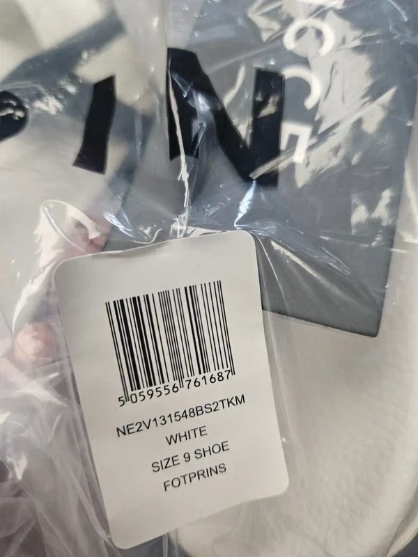 NICCE brand new white sliders image 6